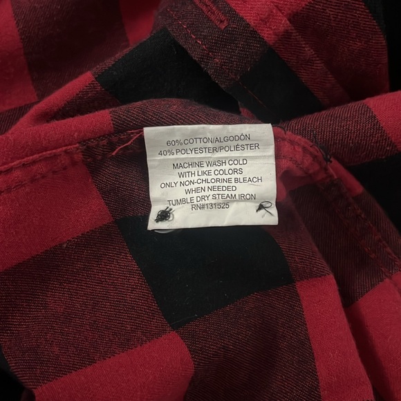 Beverly Hills Polo Club Button Up Mens M Red Black Buffalo Plaid Flannel - Picture 4 of 8